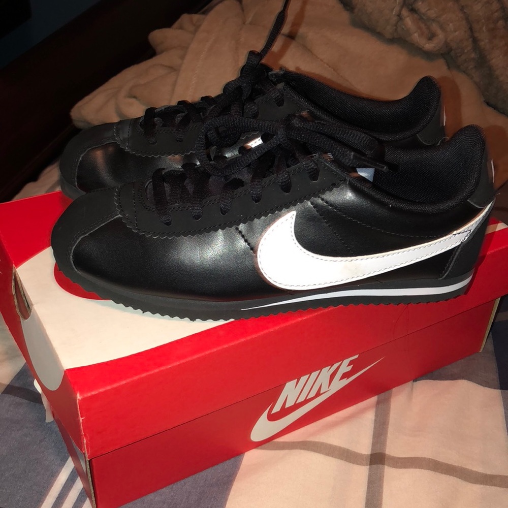 SOLD Nike Cortez Black and White Size 4.5Y